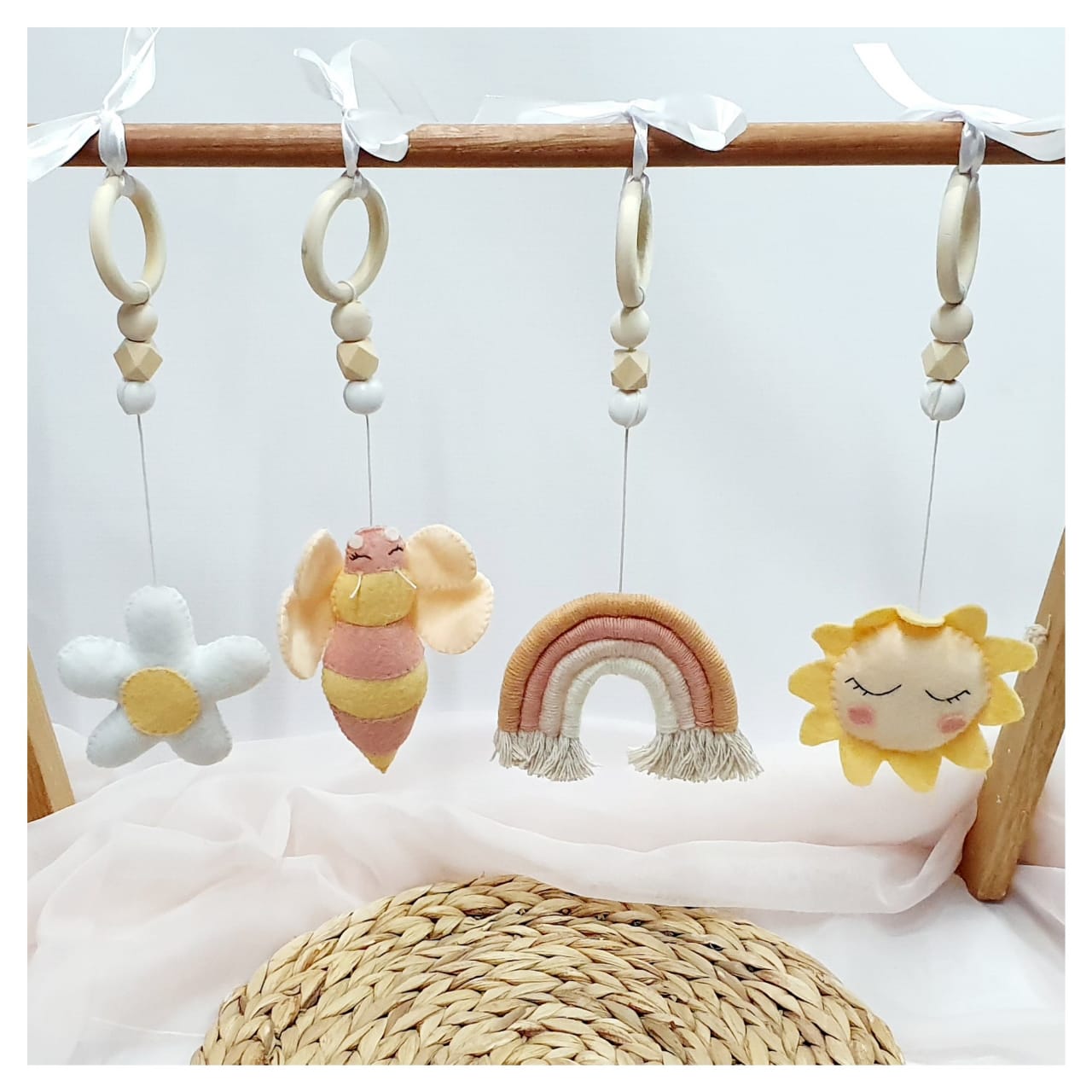 So Buzing Cute Dangle Set