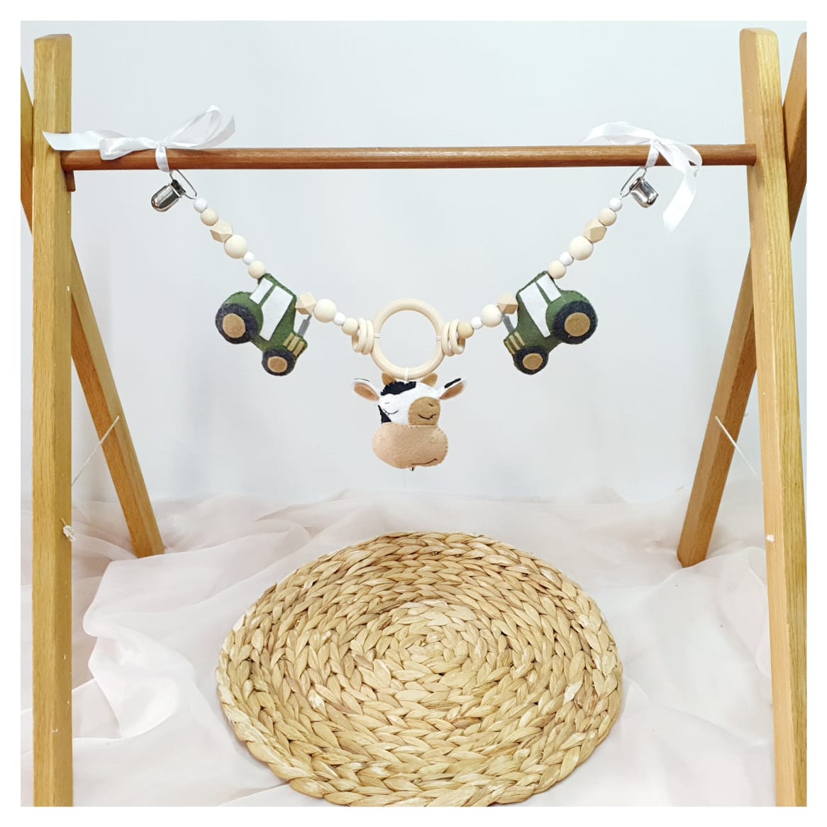Oh So Cute Farm Pram Garland