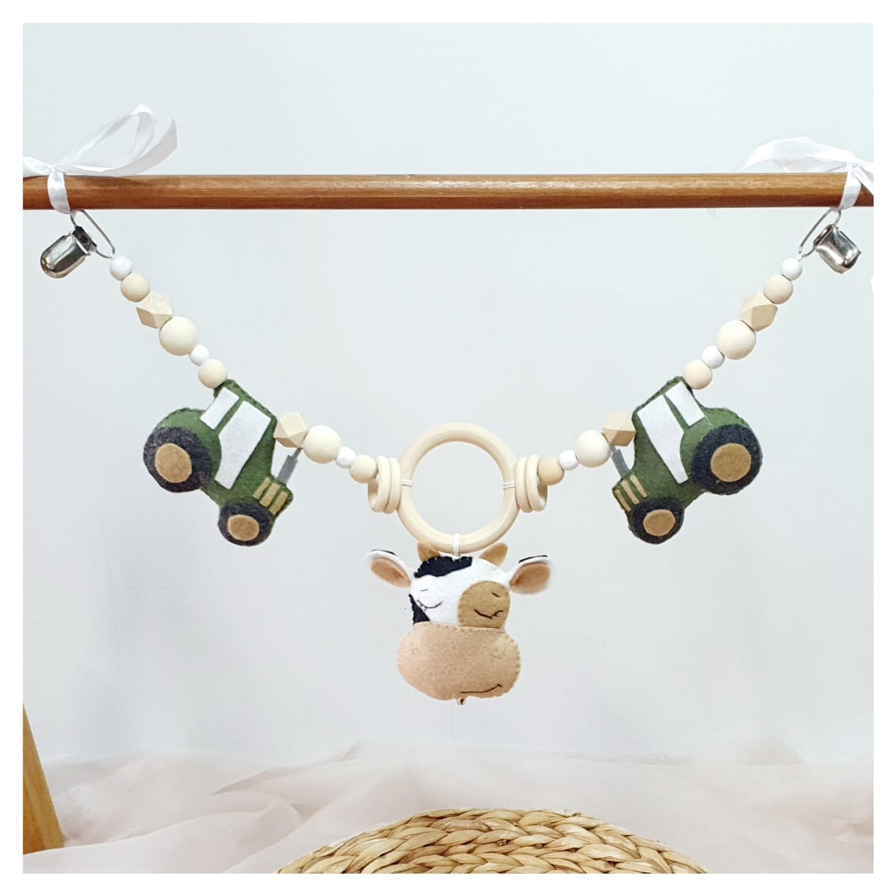Oh So Cute Farm Pram Garland