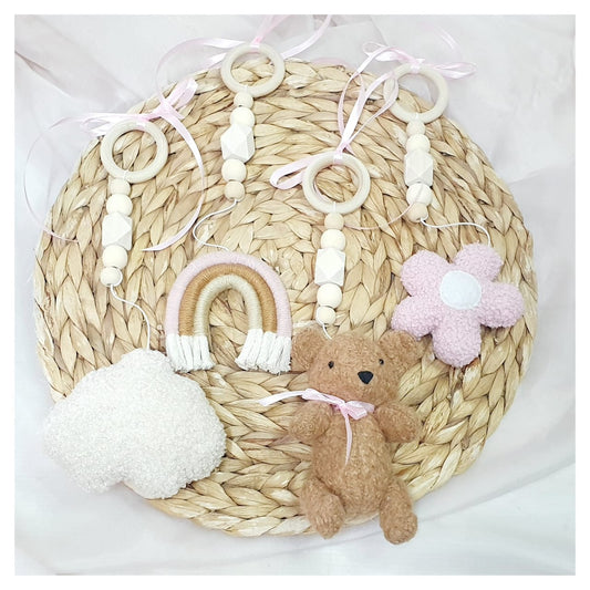 Boucle Daisy Bear Play Gym Dangle Set