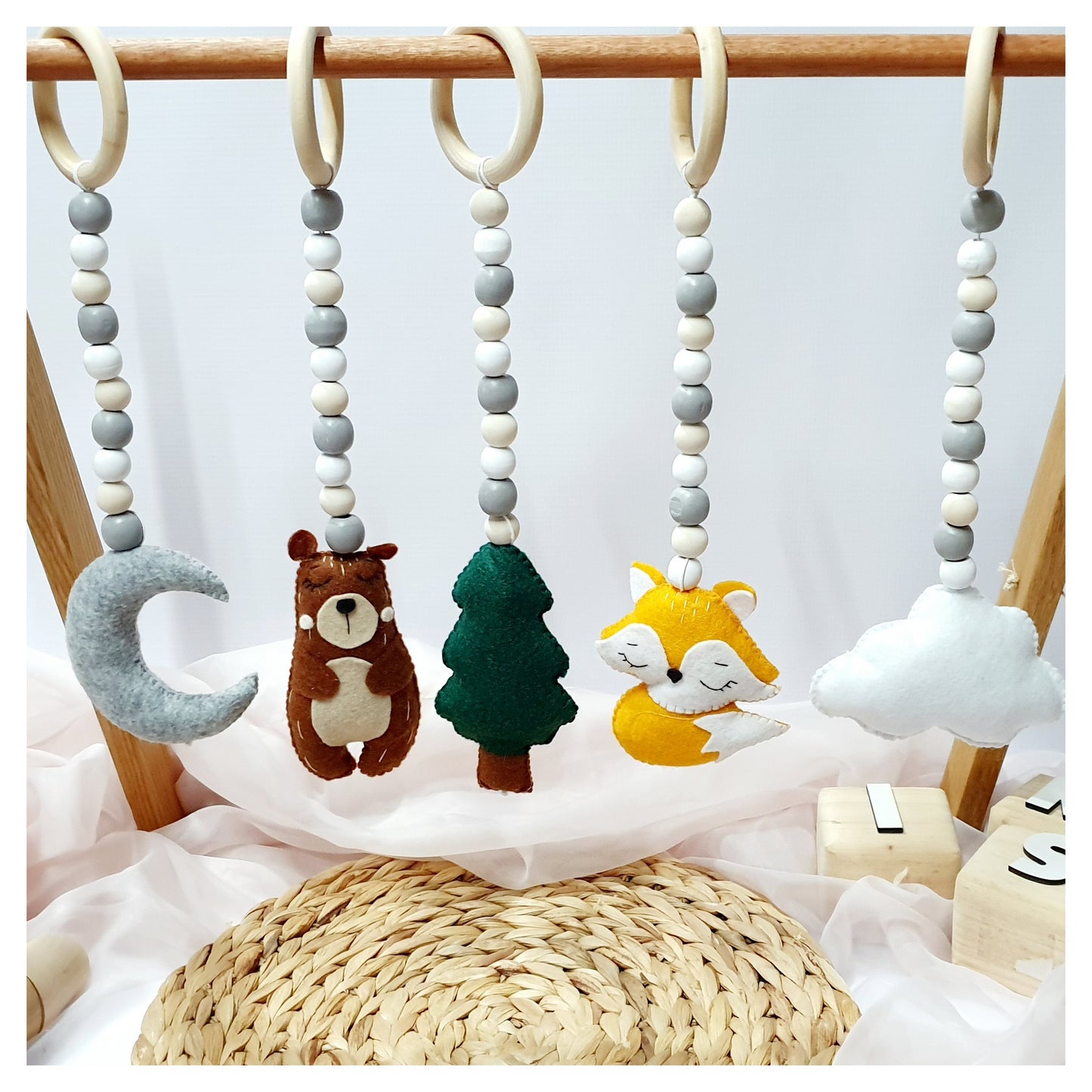 5 Woodlands Dangle Set