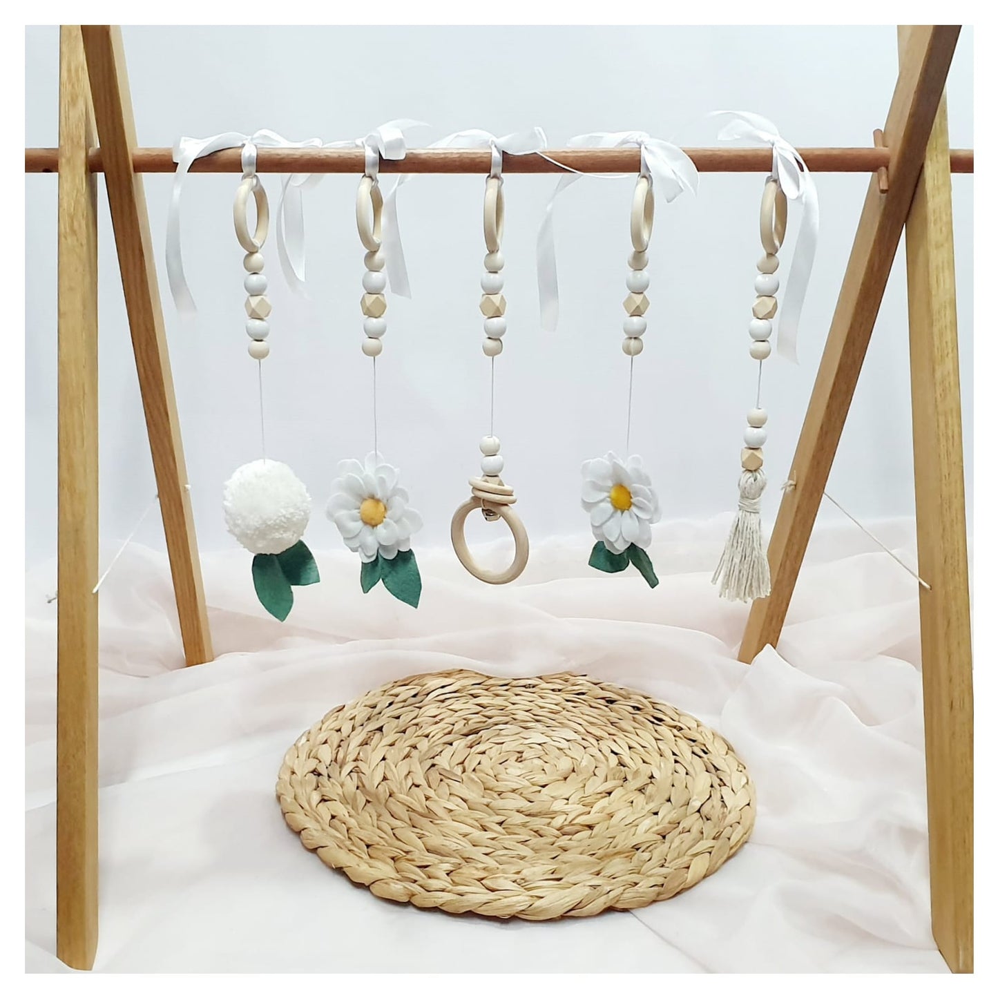 Oh So Daisy Dangle Set
