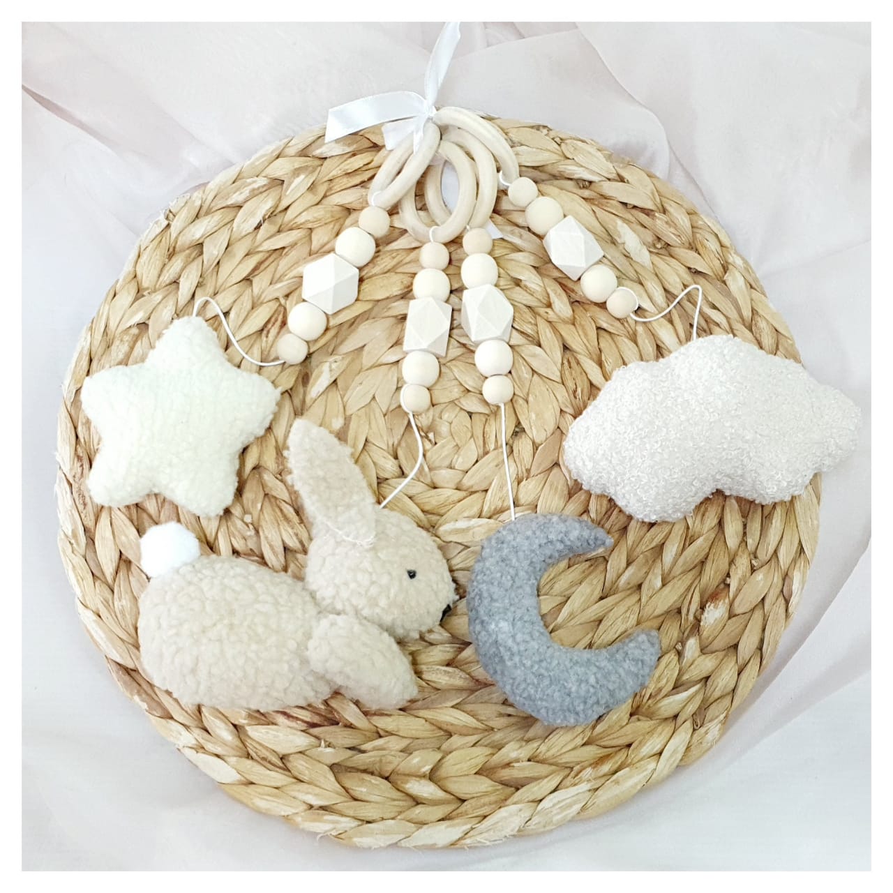 Boucle Dreamy Bunny Play Gym Dangle Set